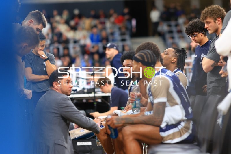 Timeout mit Marcus Weathers (00; MLP Academics Heidelberg) und Danny Jansson (999; MLP Academics Heidelberg)