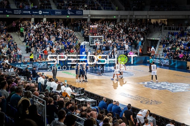 Basketball Champions League: Szene mit Spielern beider Teams