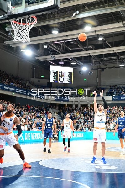 Rob Gray (32; Promitheas Patras Vikos Cola) wirft