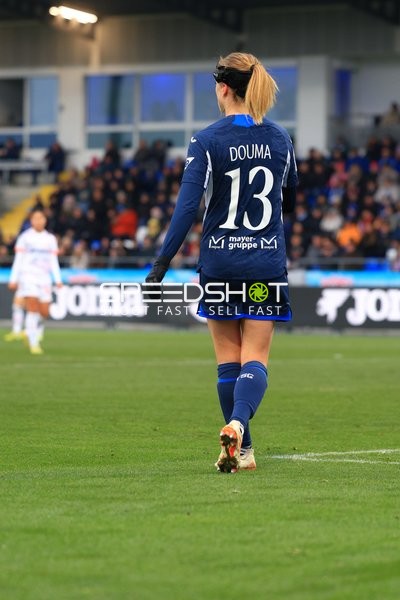 Spielerin Wielle Douma (13; TSG Hoffenheim Frauen) in Aktion