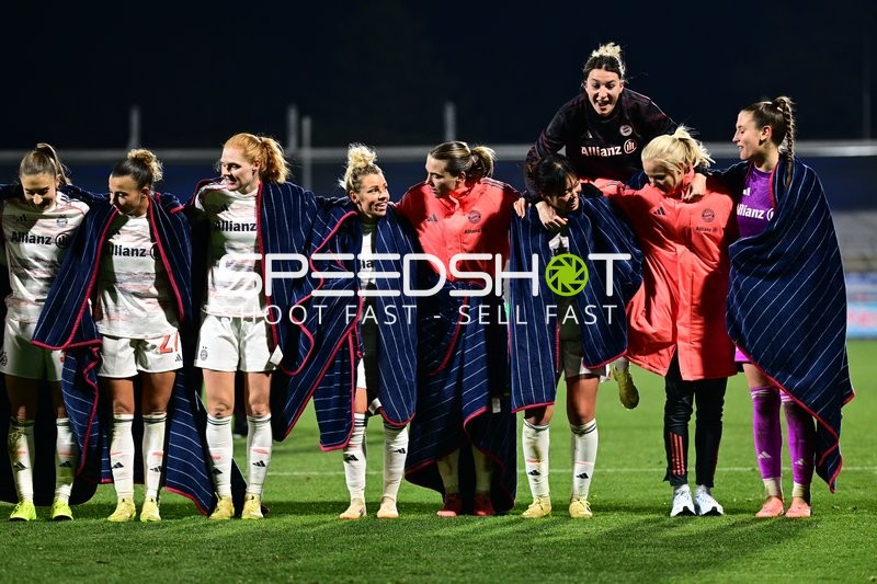 Spielerinnen zeigen Teamgeist