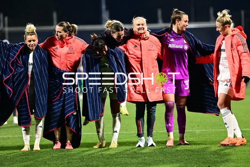 Spielerinnen zeigen Teamgeist