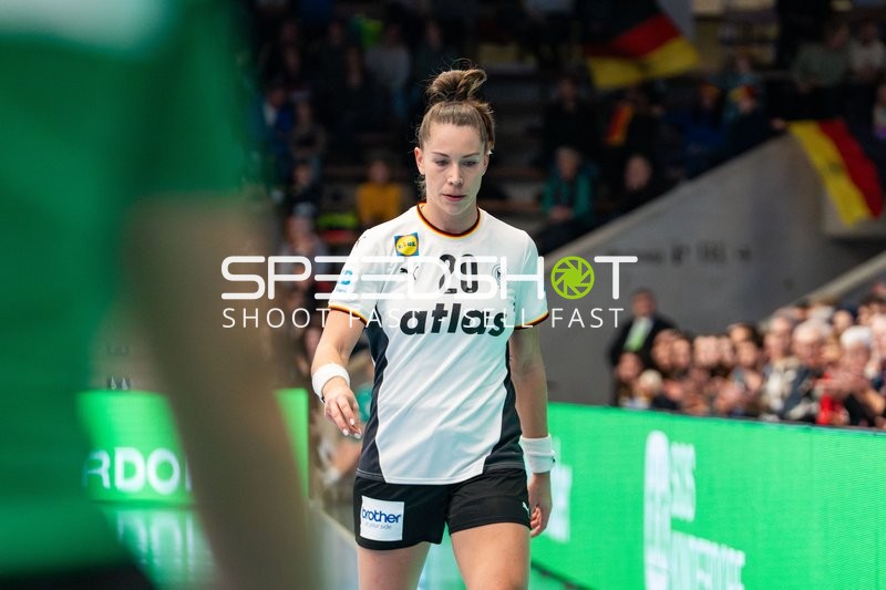 Emily Vogel (20; Deutschland) in Aktion