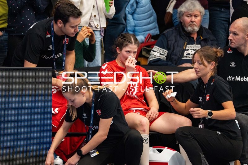 Era Baumann (13; Schweiz) wird betreut