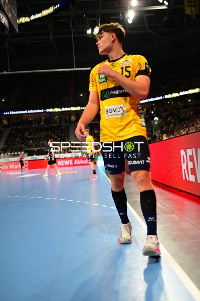 David More (15; Rhein Neckar Löwen) auf dem Spielfeld