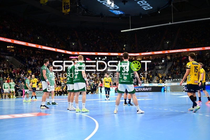 Lasse Andersson (11; Füchse Berlin) in der Abwehr