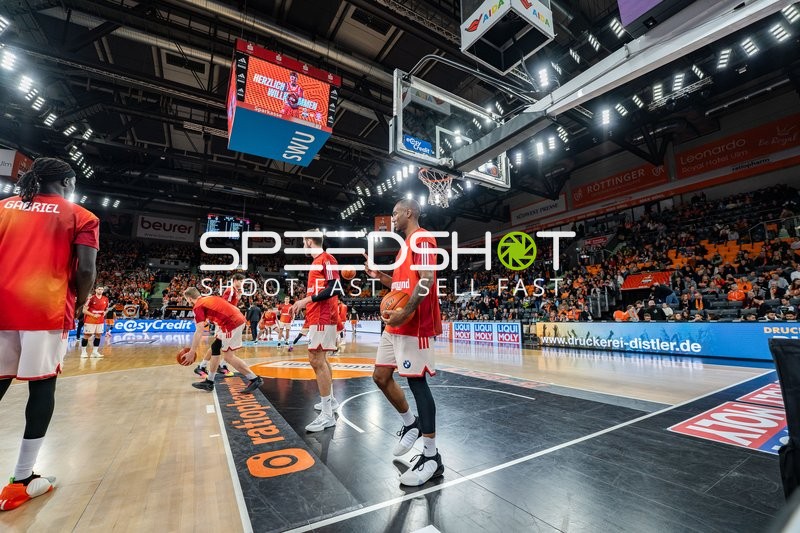 Thomas Klepeisz (22; Ratiopharm Ulm) in Basketball-Szene