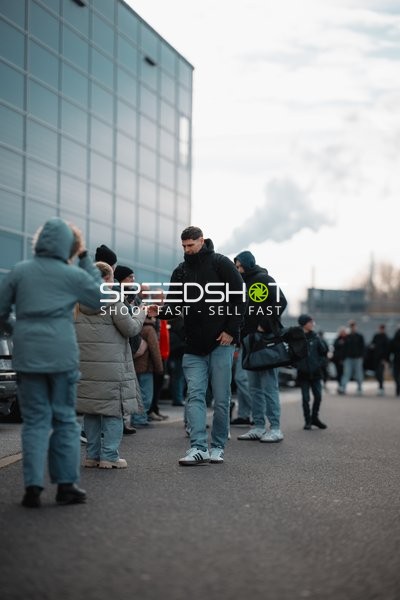 Begrüßung von Sebastian Heymann (13; Rhein Neckar Löwen)