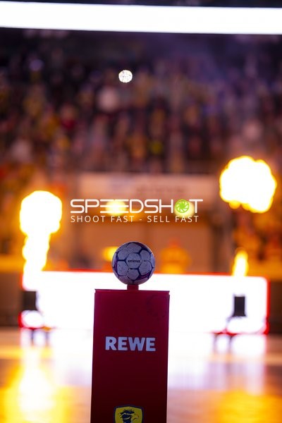 Spielball in der SAP Arena