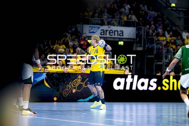 Wurf von Edwin Aspenbäck (78; Rhein Neckar Löwen)