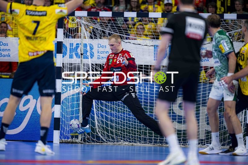 Parade von David Späth (29; Rhein Neckar Löwen)