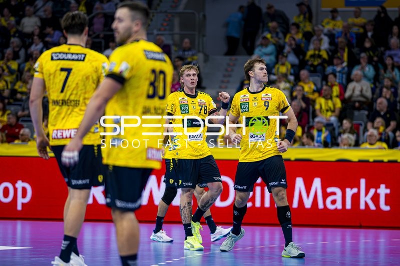 Torjubel von Edwin Aspenbäck (78; Rhein Neckar Löwen) und Steven Plucnar Jacobsen (9; Rhein Neckar Löwen)