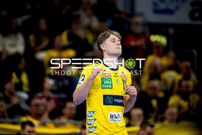 Jubel von David More (15; Rhein Neckar Löwen)