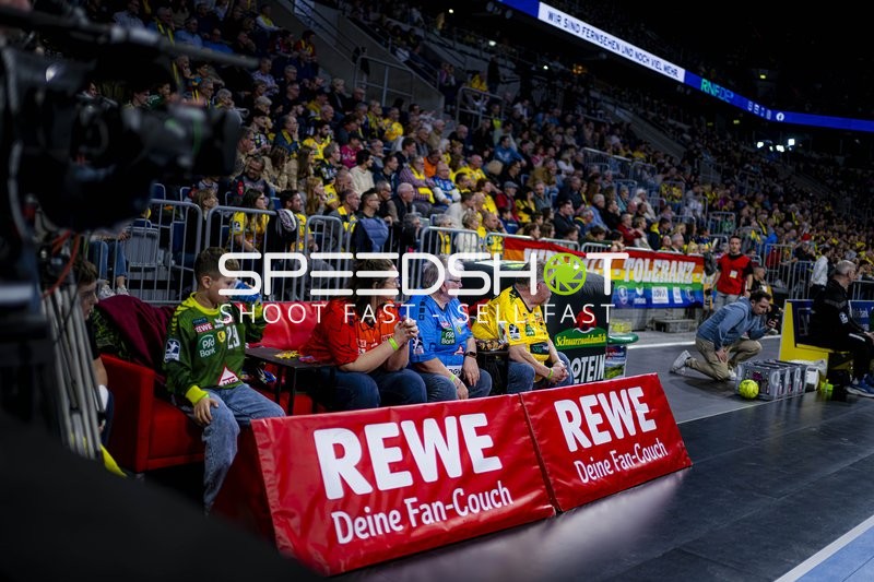 Fans in der SAP Arena