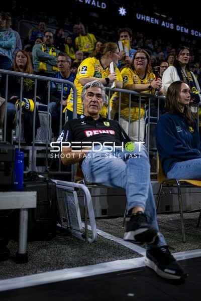 Entspannte Person in der SAP Arena