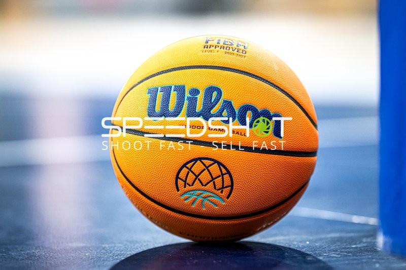 Basketball auf dem Spielfeld