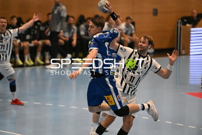 Torwurf von Oskar Joelsson (3; ThSV Eisenach)