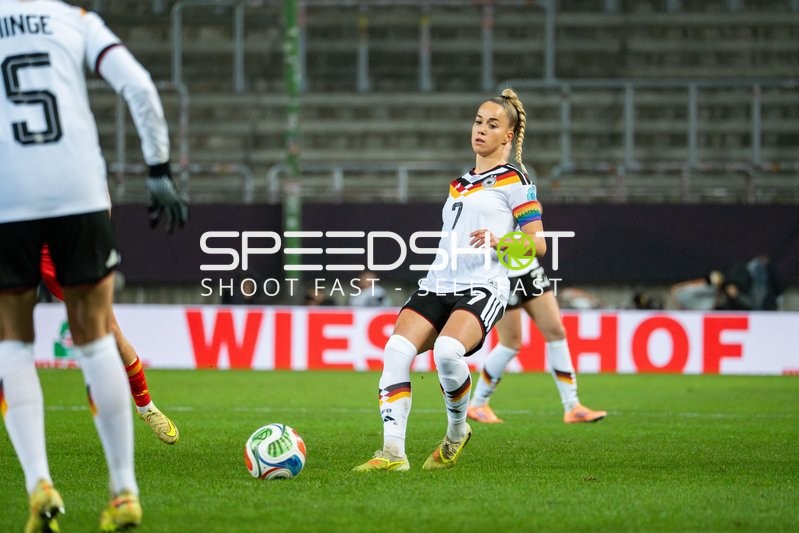 Ballkontrolle und Verteidigung