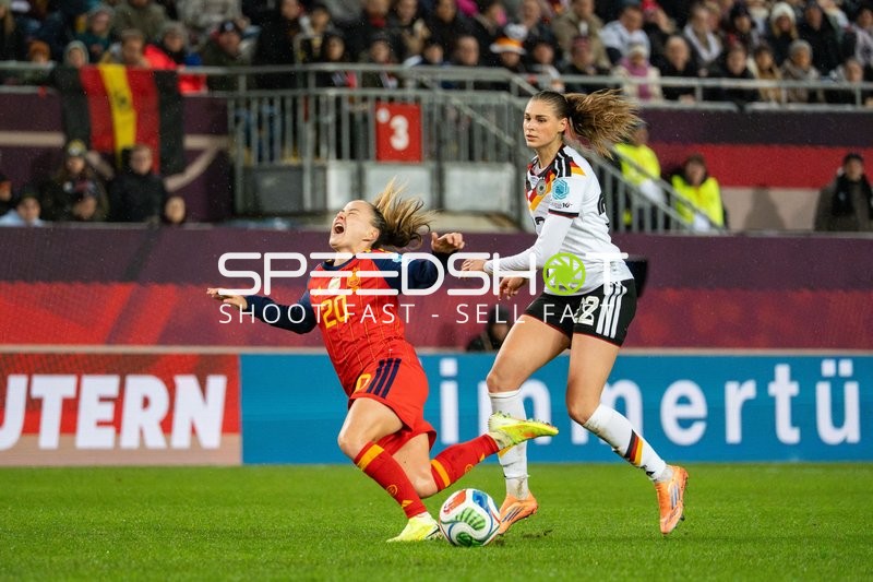 Zweikampf um den Ball