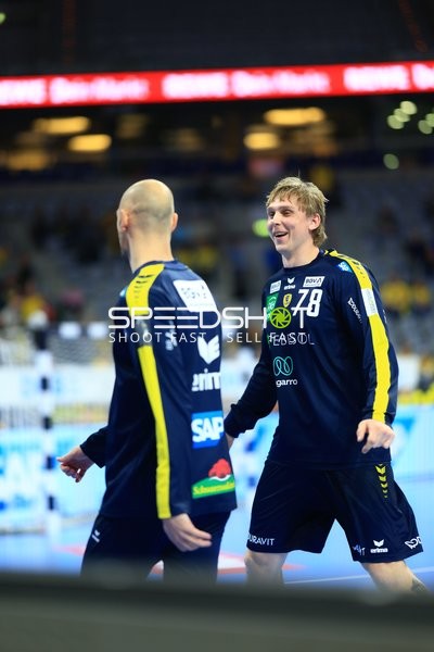 Edwin Aspenbäck (78; Rhein Neckar Löwen) und Mike Jensen (20; Rhein Neckar Löwen) in Aktion