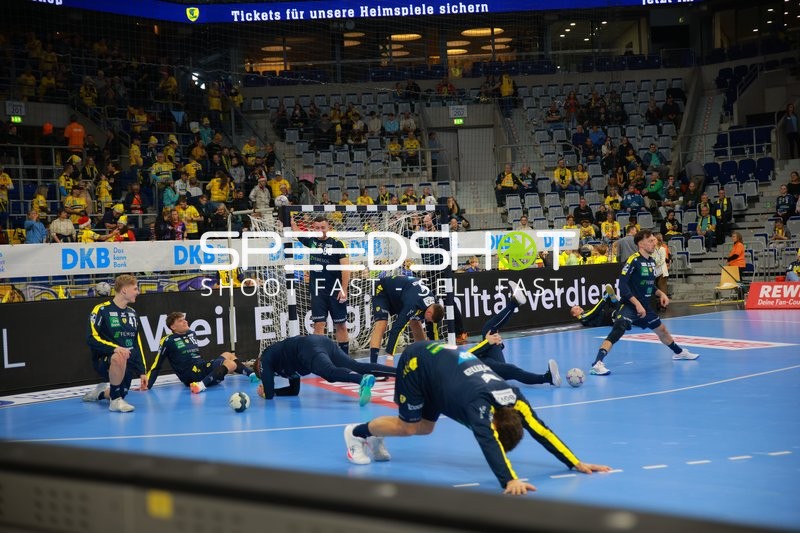 Handball-Szene mit Jannik Kohlbacher (80; Rhein Neckar Löwen), Patrick Groetzki (24; Rhein Neckar Löwen) und David More (15; Rhein Neckar Löwen)