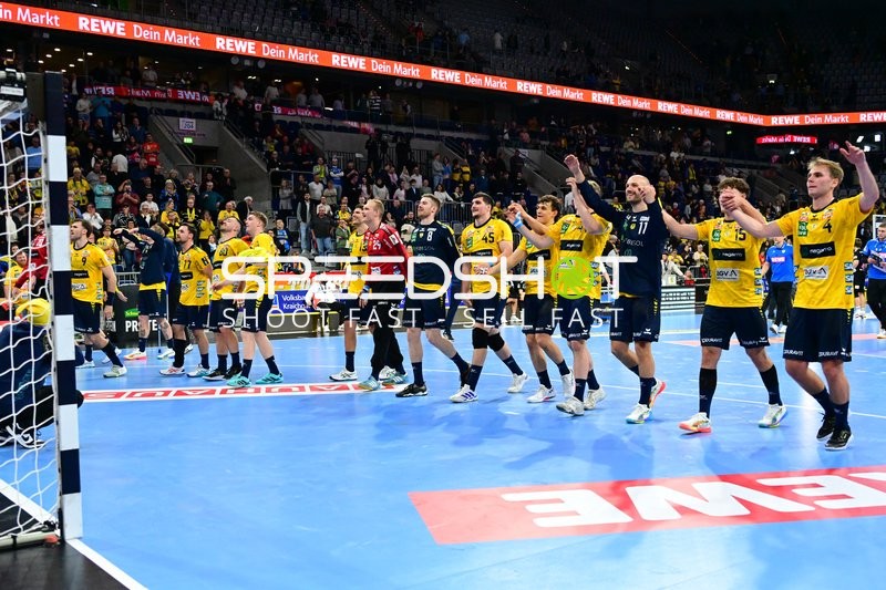 Jubel mit Mathias Larson (4; Rhein Neckar Löwen), Lukas Sandell (11; Rhein Neckar Löwen) und Tim Nothdurft (28; Rhein Neckar Löwen)