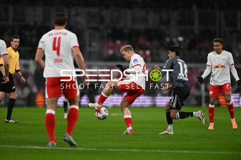 Ballkontrolle und Verteidigung