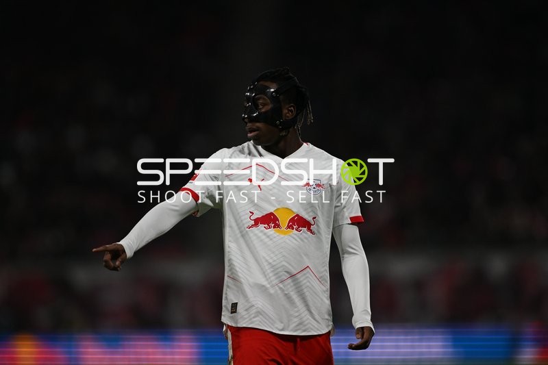 Spieler zeigt Richtung