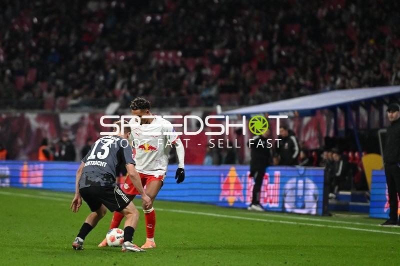 Zweikampf um den Ball