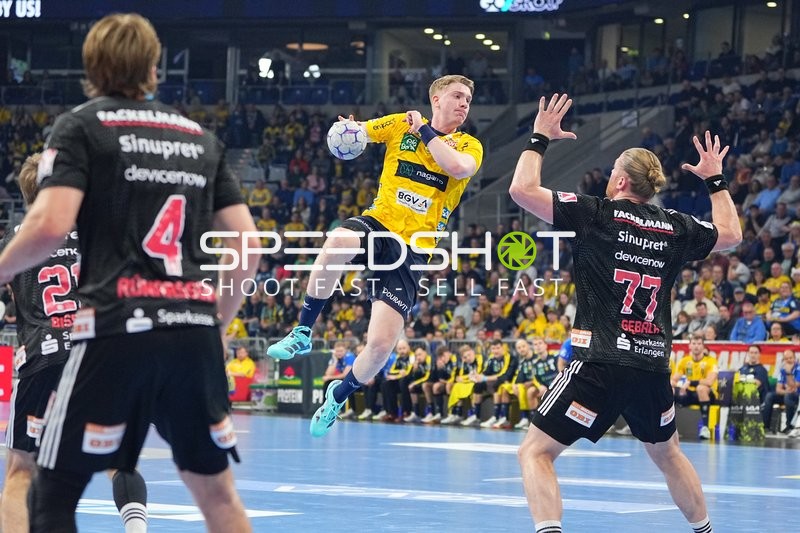 Haukur Thrastarson (25; Rhein Neckar Löwen) mit Sprungwurf