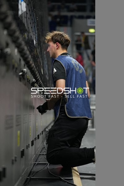 Person am Spielfeldrand