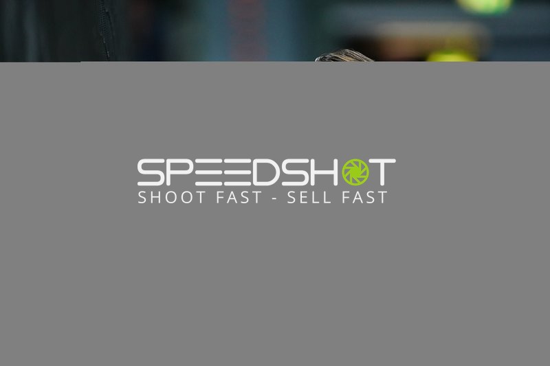 Handball-Szene mit mehreren Spielern