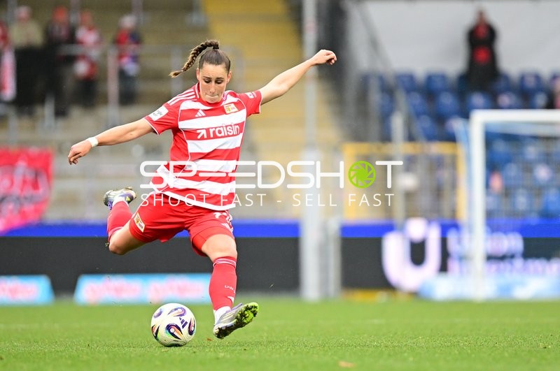 Schuss von Anna Weiß (21; 1. FC Union Berlin)