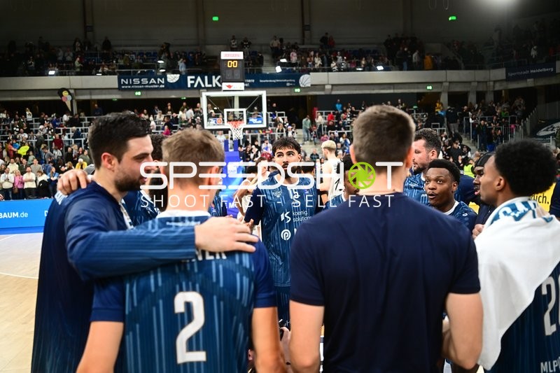 Szene mit Marcel Keßen (15; MLP Academics Heidelberg) und Teamkollegen