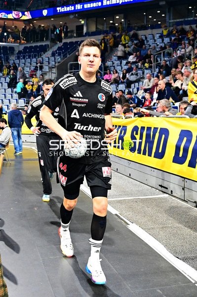 Christoph Steinert (44; HC Erlangen) mit Ball