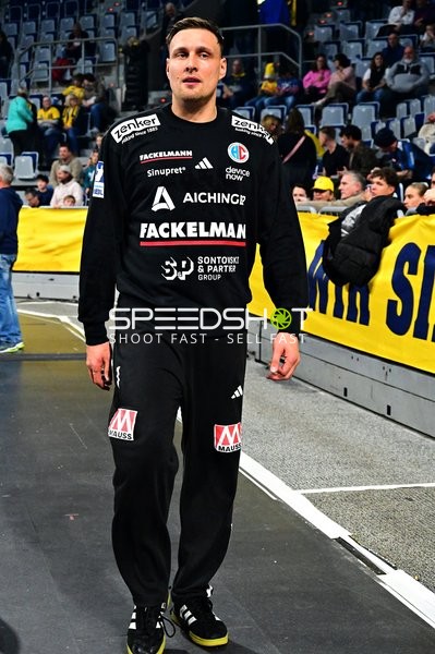 Torwart von HC Erlangen in schwarz