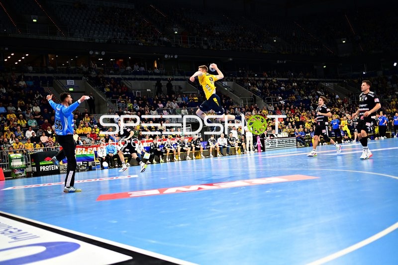 Christoph Steinert (44; HC Erlangen) in Aktion