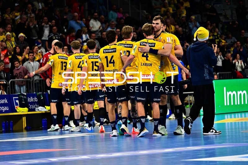 Steven Plucnar Jacobsen (9; Rhein Neckar Löwen) in Aktion