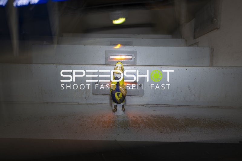 Schokoladenfigur auf Treppe