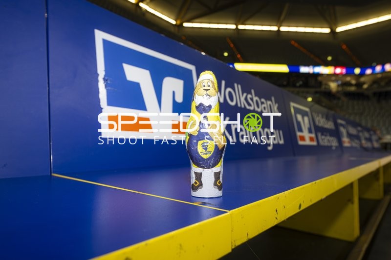 Schokoladenfigur auf Tribüne