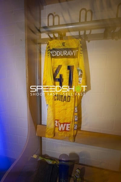 Trikot Elias Cidudad-Benitez (41; Rhein Neckar Löwen) in Kabine