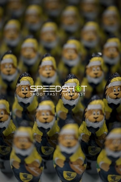 Löwen-Figuren in Teamfarben