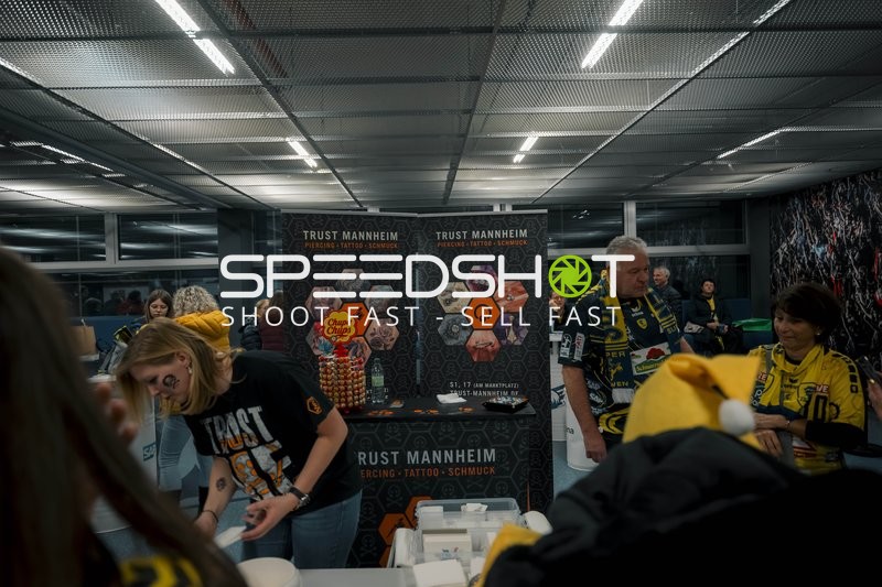 Fans in der SAP Arena