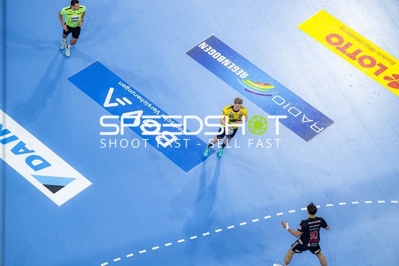 Haukur Thrastarson (25; Rhein Neckar Löwen) und Florian Scheerer (10; HC Erlangen) in Aktion