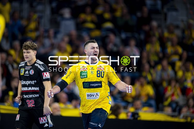 Jannik Kohlbacher (80; Rhein Neckar Löwen) in Aktion