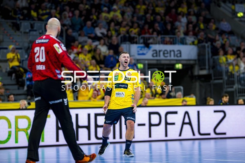 Jannik Kohlbacher (80; Rhein Neckar Löwen) in Aktion