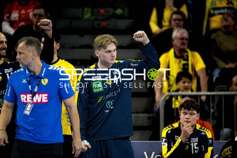 David More (15; Rhein Neckar Löwen) und Maik Machulla (999; Rhein Neckar Löwen) in der SAP Arena