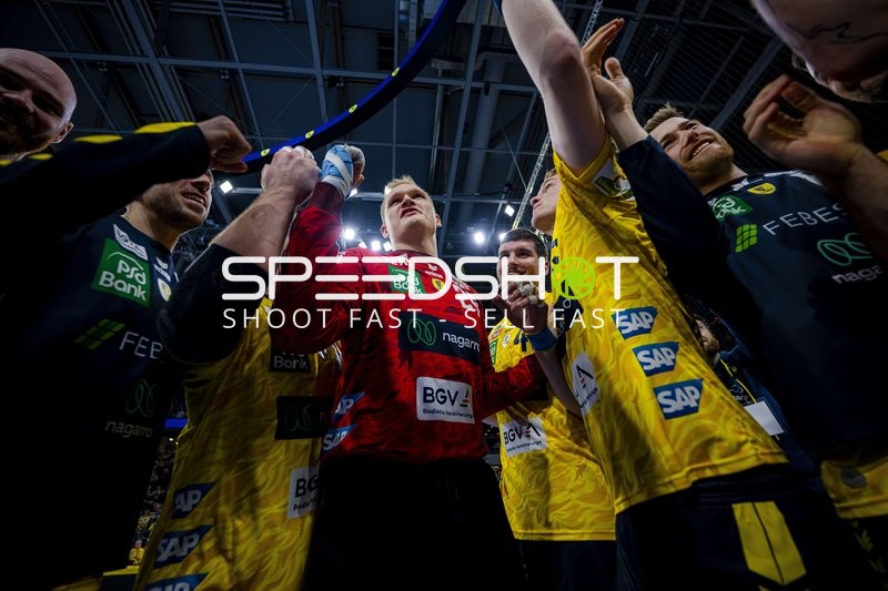 David Späth (29; Rhein Neckar Löwen) und Halil Jaganjac (45; Rhein Neckar Löwen) jubeln