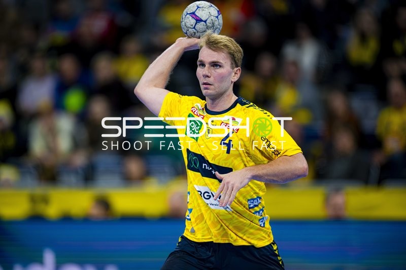 Mathias Larson (4; Rhein Neckar Löwen) in Aktion