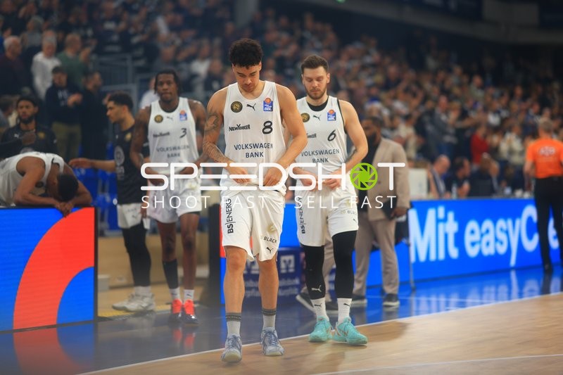 Joshua Obiesie (8; Basketball Löwen Braunschweig) und Ferdinand Zylka (6; Basketball Löwen Braunschweig) in Aktion